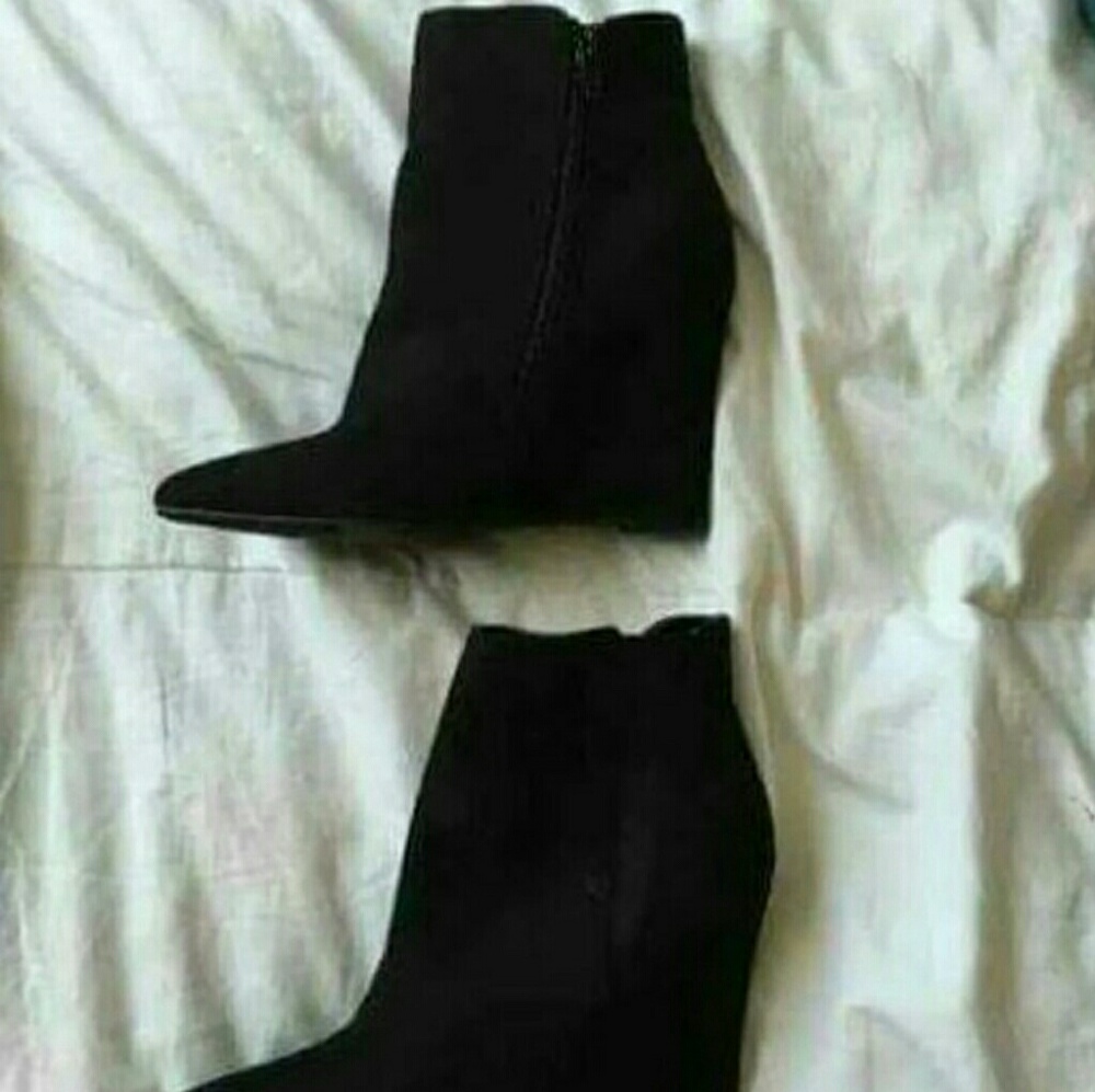 Ankle booties